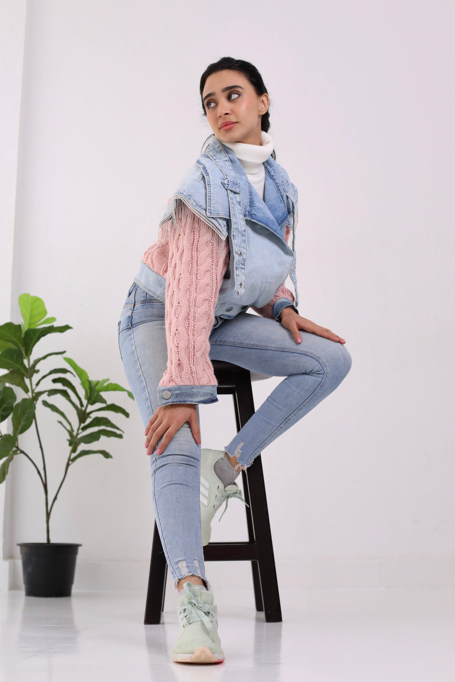 Jeans cropped jacket with Knitting sleeves and knitting back