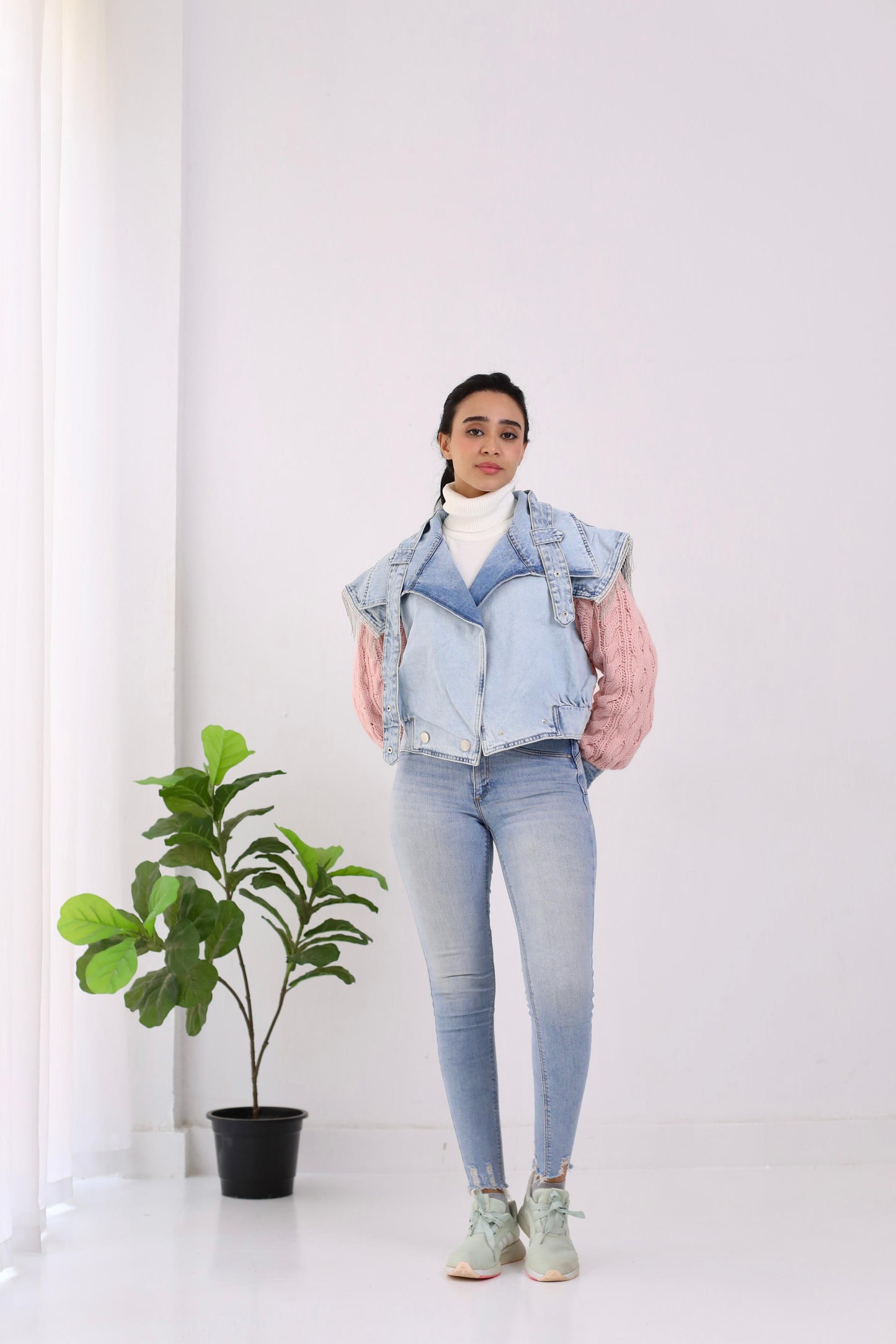 Jeans cropped jacket with Knitting sleeves and knitting back