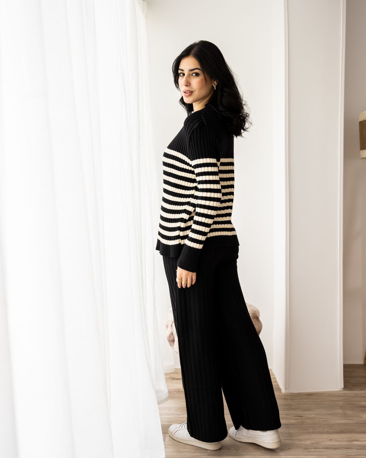 knitted set in black- Free size