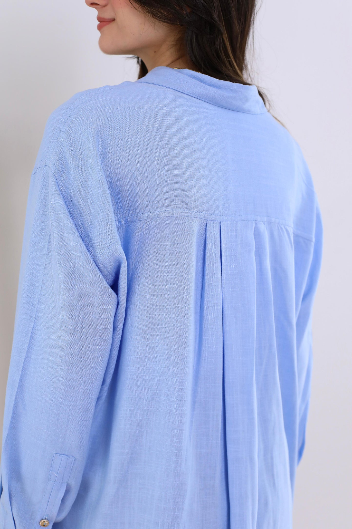Effortless basic Button-Down Shirt for Everyday Style