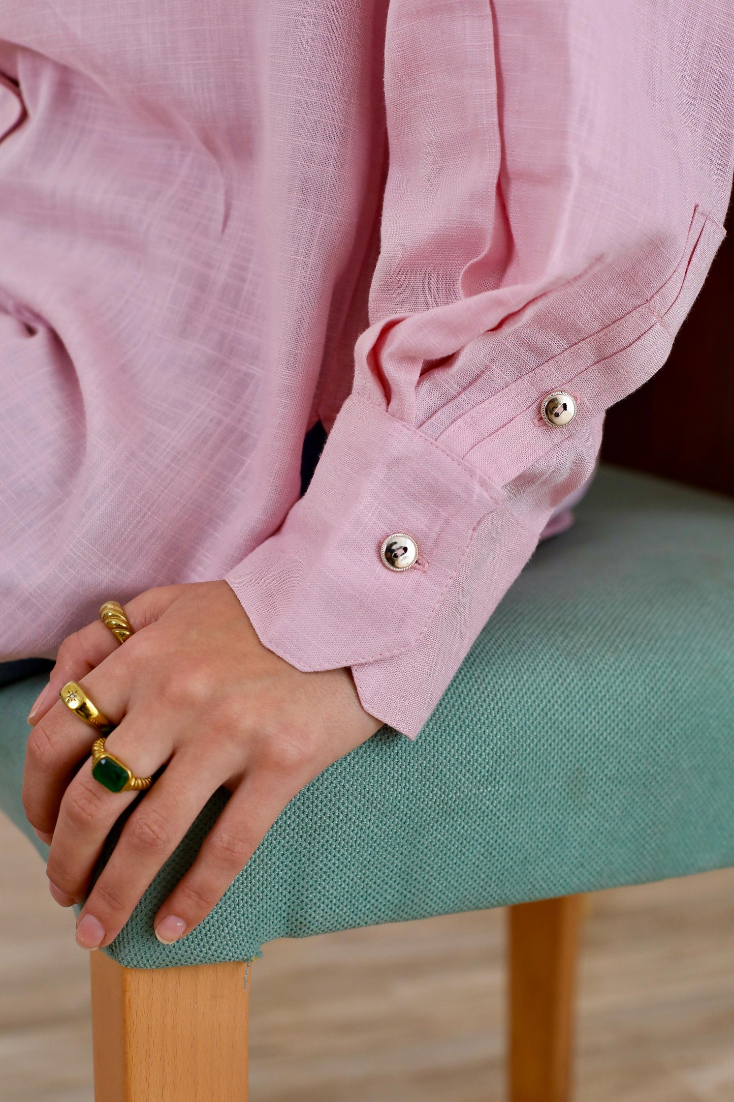 Effortless basic Button-Down Shirt for Everyday Style