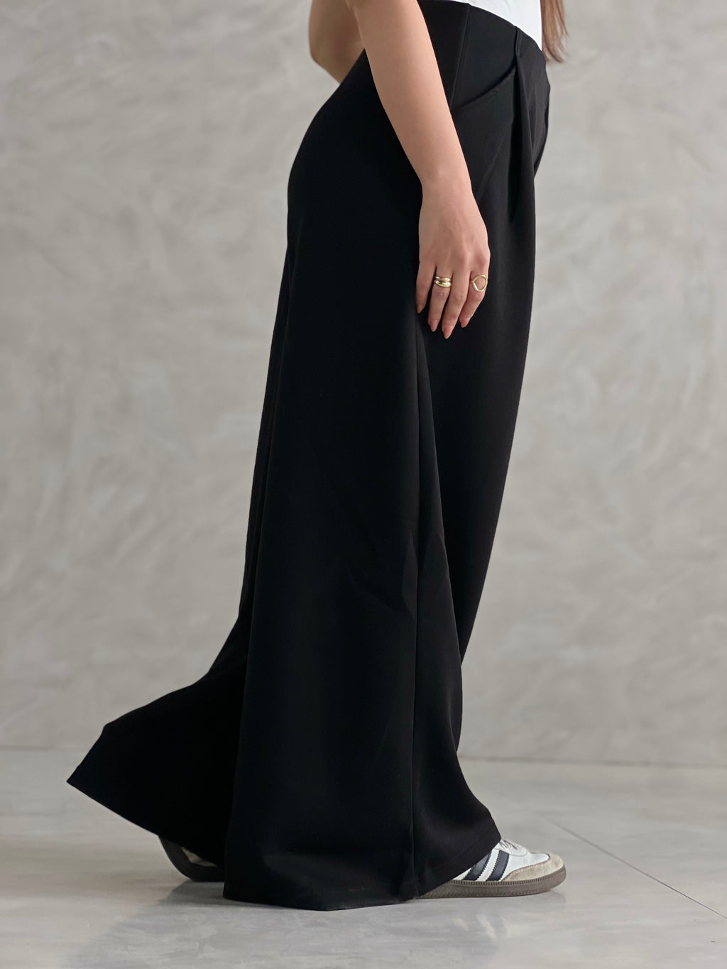 Wide-Leg Summer Melton Pants-Black