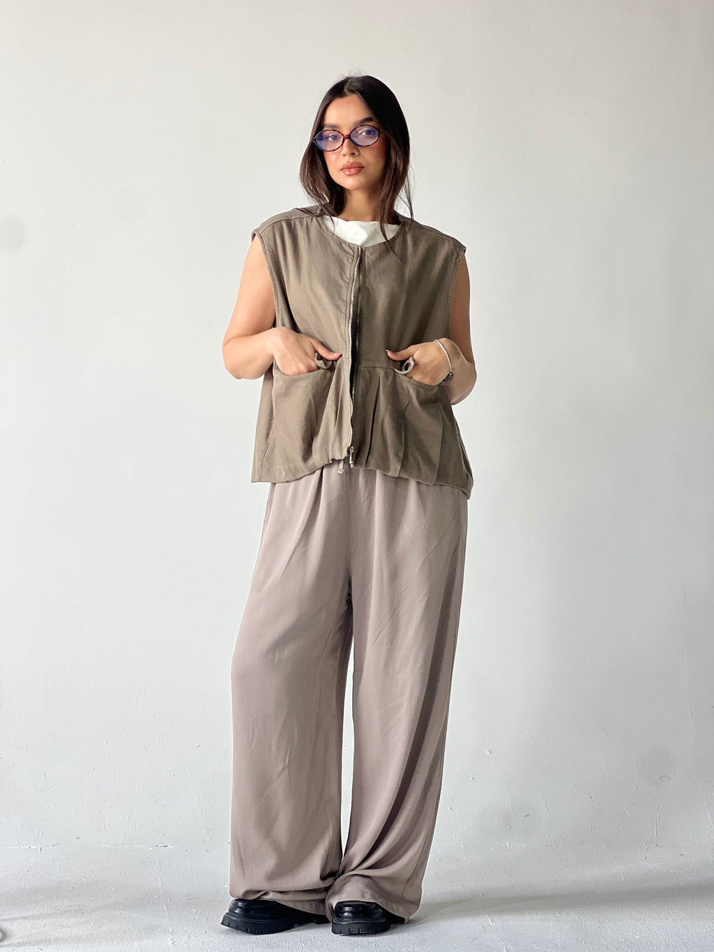 Oversized Cargo Zip Vest –Olive