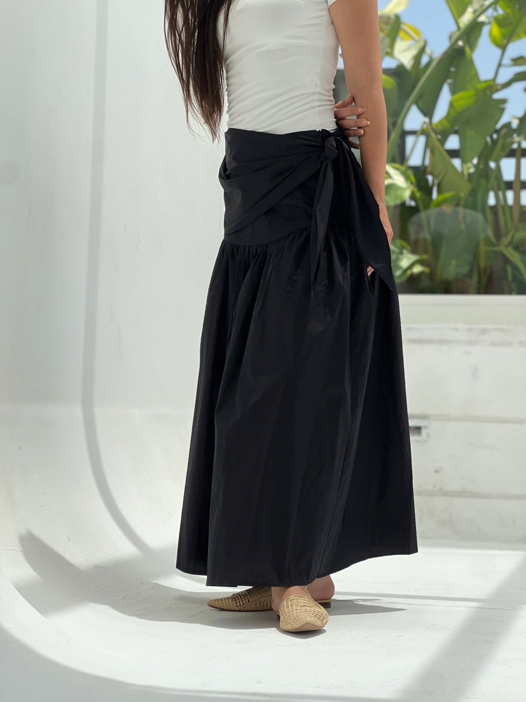 Side Tie Maxi Skirt-Black