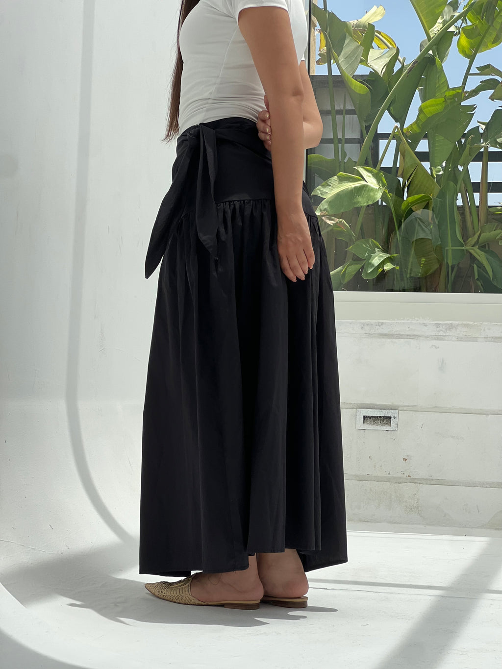 Side Tie Maxi Skirt-Black
