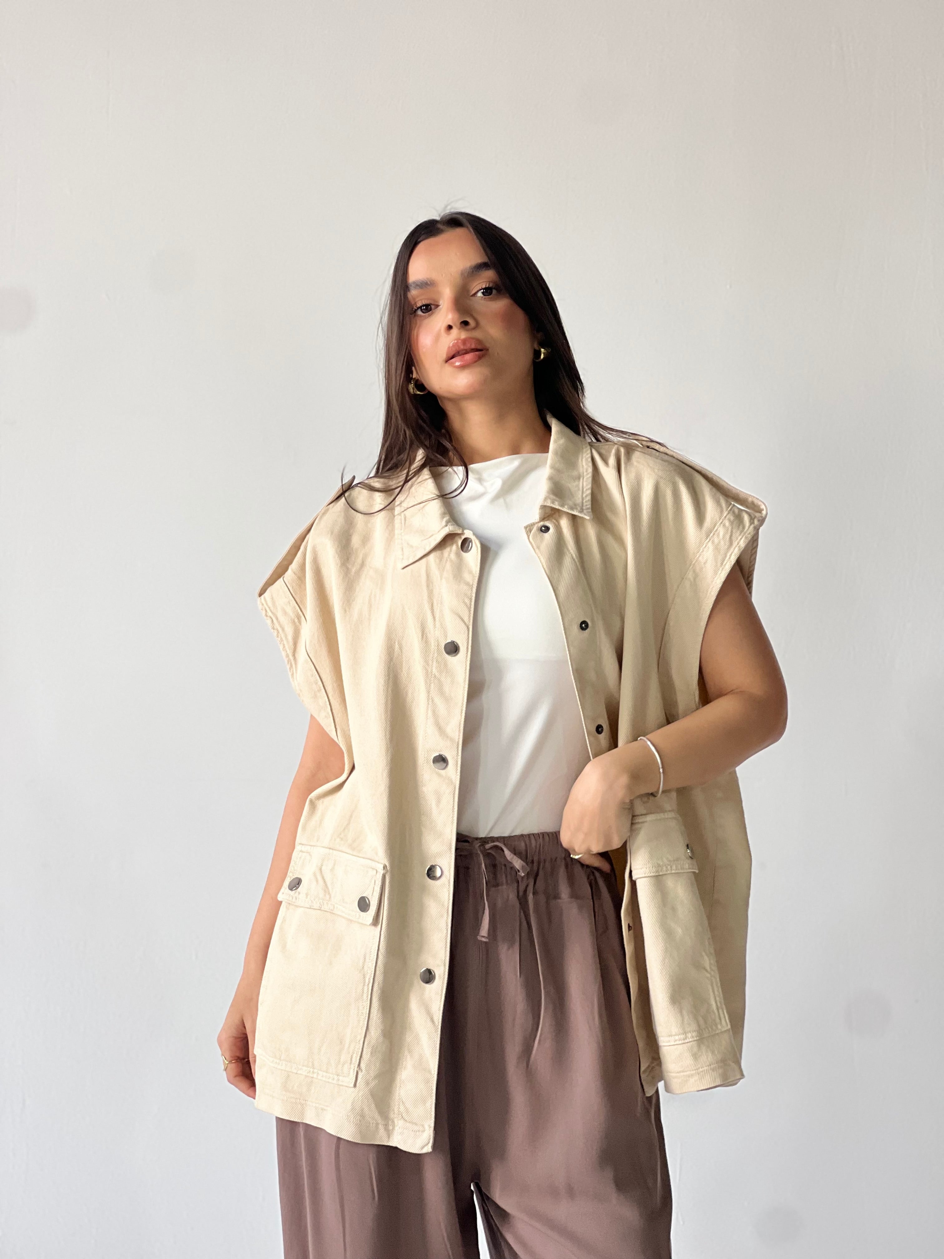 Oversized Long Cargo Vest –Biege