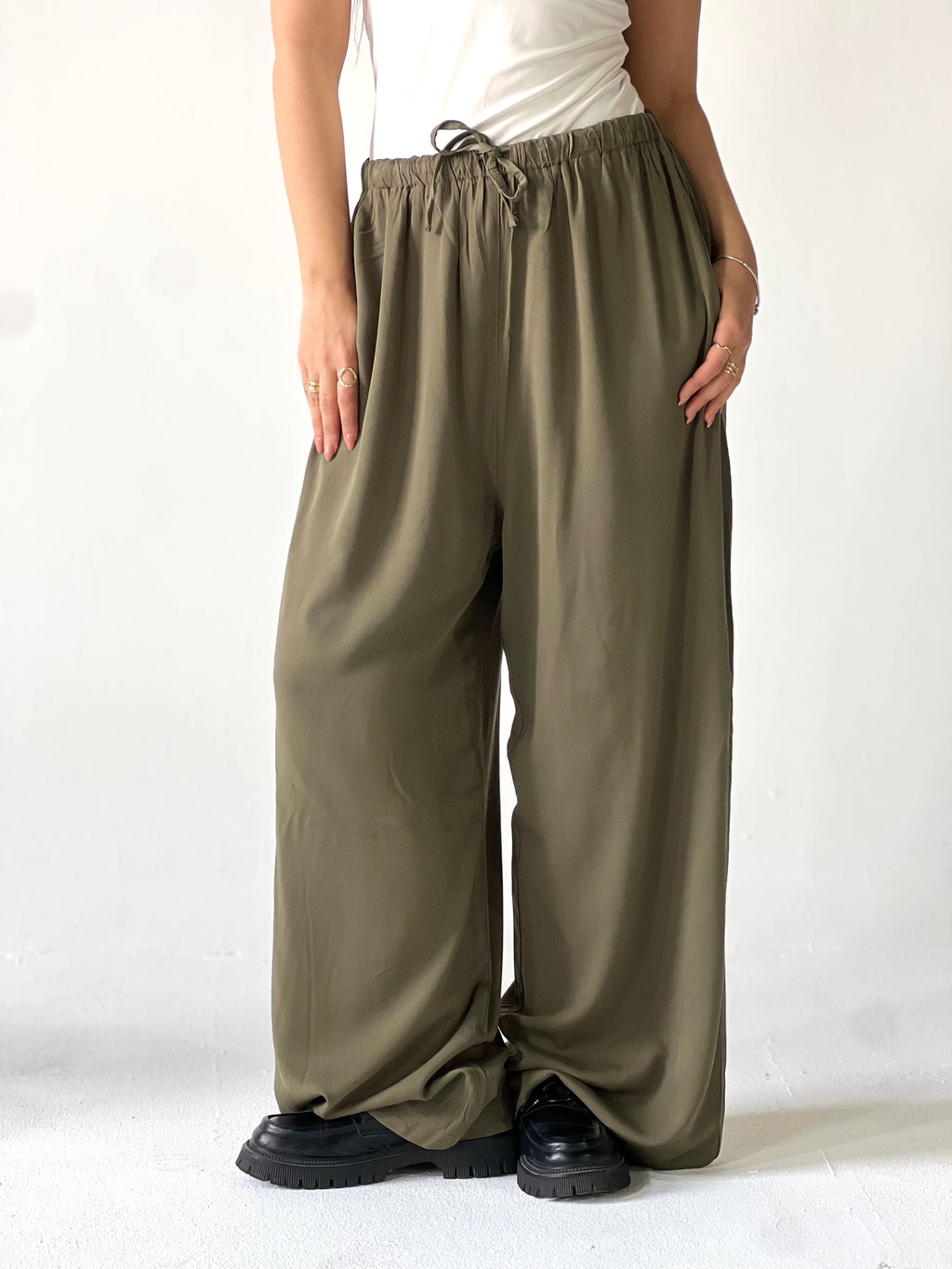 Summer Linen Elastic Waist Pants –Olive