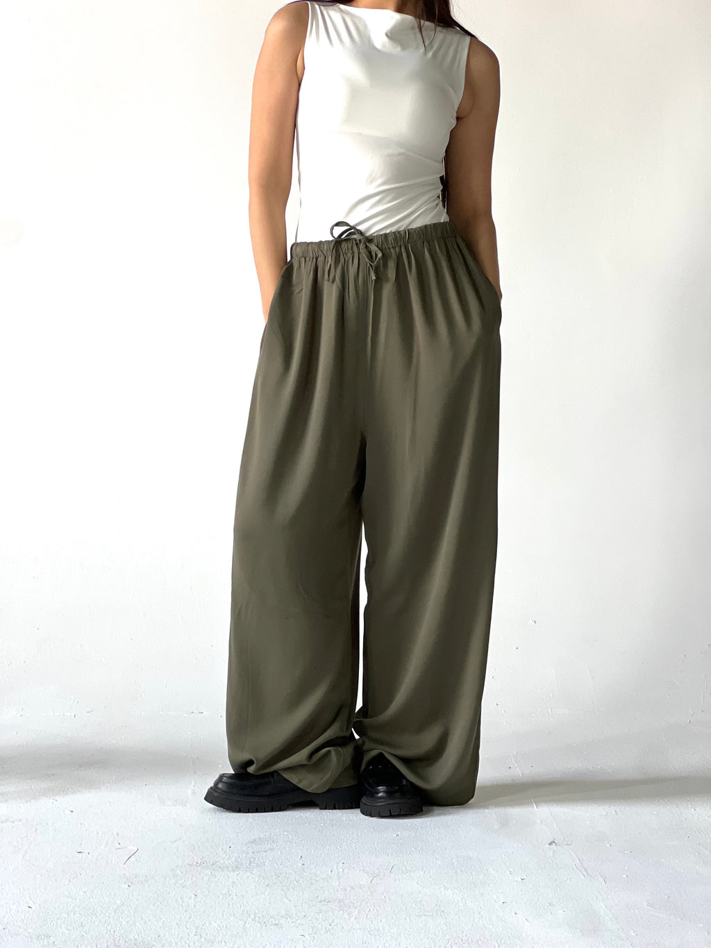 Summer Linen Elastic Waist Pants –Olive