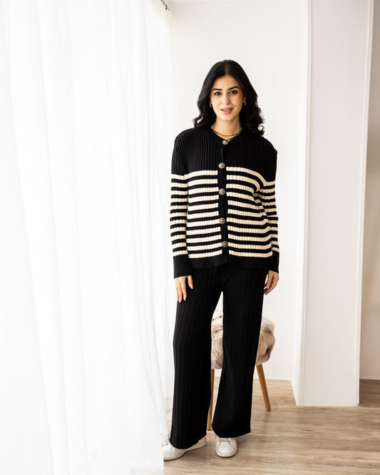 knitted set in black- Free size