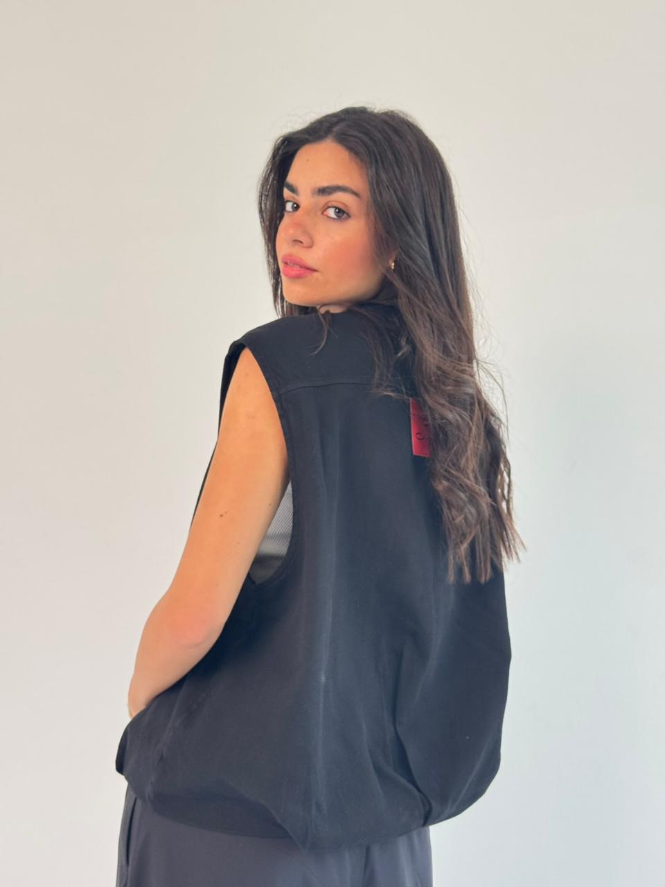 Oversized Cargo Zip Vest – Black