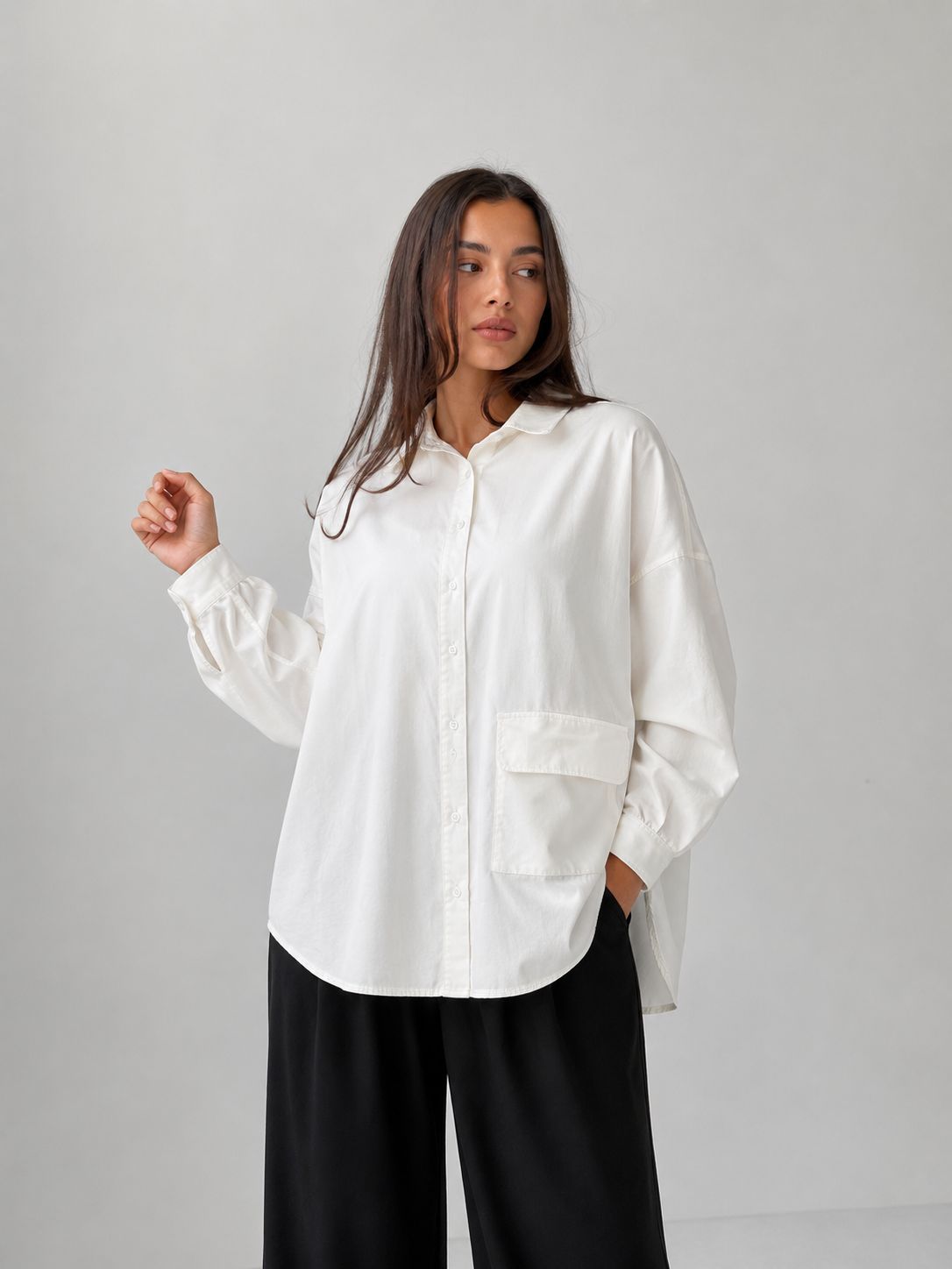 Minimal oversized shirt-White